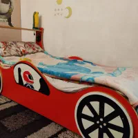 ۲ عدد تخت خواب ۱عدد تخت خواب دو نفره