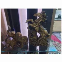 مجسمه.جنس اکرلیک