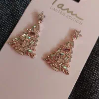 تعدادی گوشواره کریسمسی|بدلیجات|رشت, کوی حسینی|دیوار