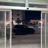 اجاره مغازه با بالکن ۳۰ متری و پیاده رو پهن