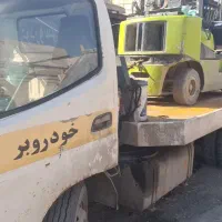 تخلیه و بارگیری با لیفتراک