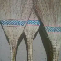 جارو ۴شاخ ۷۵۰ گرم وزنش