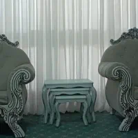 مبل هفت نفره با عسلی سفید سالم