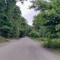 ۳۰۰مترزمین مسکونی سندششدانگ جاده دوران