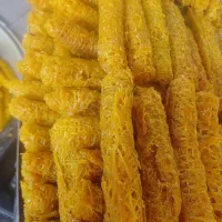 زولبیابامیه و باقلوا رشته ای