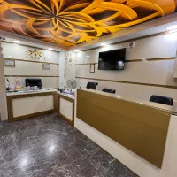 فروش میز و صندلی مغازه بسیار تمیز