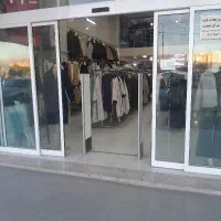 فروشندگی خانم لباس،فروشی