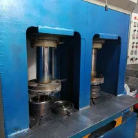 استخدام پرس کار و غلطک کار لاستیک