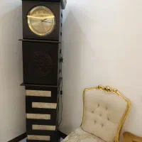 ساعت ایستاده سالم وتمیز