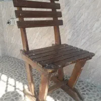 صندلی چوبی