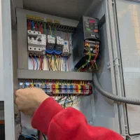 خدمات برق صنعتی و موتورخانه