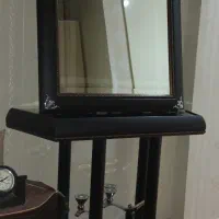 آیینه دور چرمی به همراه شمعدان وکنسول|بوفه، ویترین، کنسول|تهران, نارمک جنوبی|دیوار