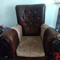 مبل ۴ نفره چرم به همراه میزعسلی مناسب سوئیت یا باغ|مبلمان خانگی و میز عسلی|همدان, |دیوار