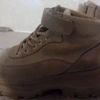 نیم بود چریکی|کیف، کفش، کمربند|بابل, |دیوار