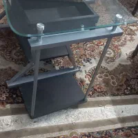 میز کامپیوتر فلزی