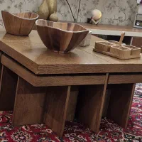 یک دست مبل ۷نفره با میز وسط و ۴تا عسلی۲۴میلیون