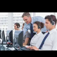 فروشنده تلفنی خانم