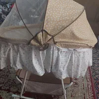 گهواره موزیکال|تخت و سرویس خواب|نور, |دیوار