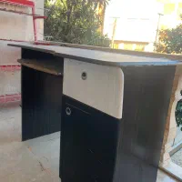 میز تحریر یا میز کامپیوتر