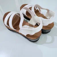 صندل بچه‌گانه سفید