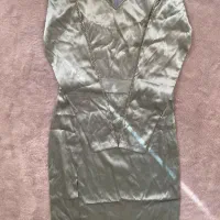 تعدادی لباس مراسم|لباس|پاکدشت, پاکدشت (مامازند)|دیوار