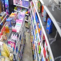 همکار در سوپر مارکت