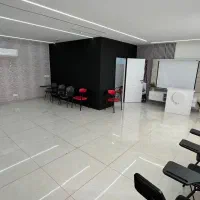 اجاره ساعتی سالن جهت کارگاههای آموزشی روانشناسی|اجارهٔ کوتاهمدت دفتر کار و فضای آموزشی|شیراز, قدوسی شرقی|دیوار