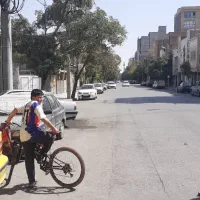 فدک۱۷مغازه حدود۱۵مترباتجاری(کوچه۲۰متری پرتردد)