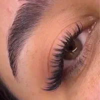 تخفیف لیفت ۳۰۰ و اکستنشن مژه ۳۰۰