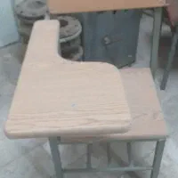 صندلی  تحصیلی  در حد نو