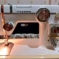 چرخ خیااطی ژانومه ۸۰۲