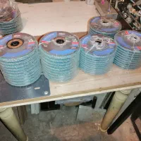 فلاپ سمباده مینی|ابزارآلات|قدس, شهر‌قدس|دیوار