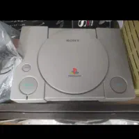 سونی یک و یک عدد بخاری بزرگ