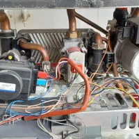 تعمیرات سرویس کار پکیج و ابگرمکن شوفاژ و رادیاتور