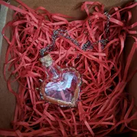 گردنبند جای خون طرح قلب دستساز