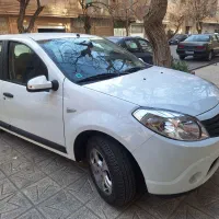 رنو ساندرو ۹۷دنده درحدصفر