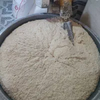 فروشنده خانم