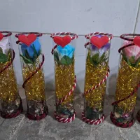 شیشه گل رز به مناسبت روز مادر|گل مصنوعی|ری, شهید بهشتی|دیوار