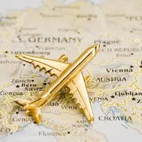 رزرو پرواز های آفری داخلی و خارجی به هر مقصد