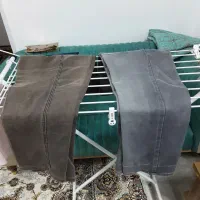 چهار عدد شلوار کارکرده و یک کت مردانه