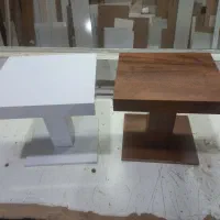 میز تلفن و گل گیاه