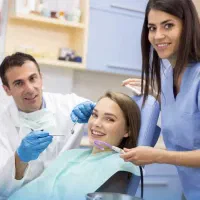 دستیار دندانپزشک خانم