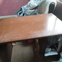 میز چوبی