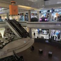 ۱۲/۵ متر مغازه پاساژ کوروش مناسب سرمایه گذاری