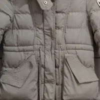 کاپشن و یک جفت کتانی