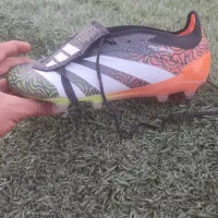 یک کیف مشکی گم شده