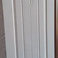 در چوبی اتاقی و ضداب