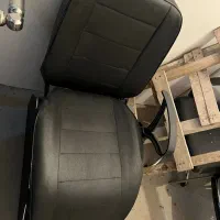 صندلی طرح برقی و کنسول نو نو|آرایشگاه و سالنهای زیبایی|رشت, دیلمان|دیوار