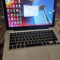 مک بوک پرو در حد آبند با کارتون بدون خط وخش