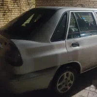 پراید ۱۴۱ نقره‌ای کم‌کار